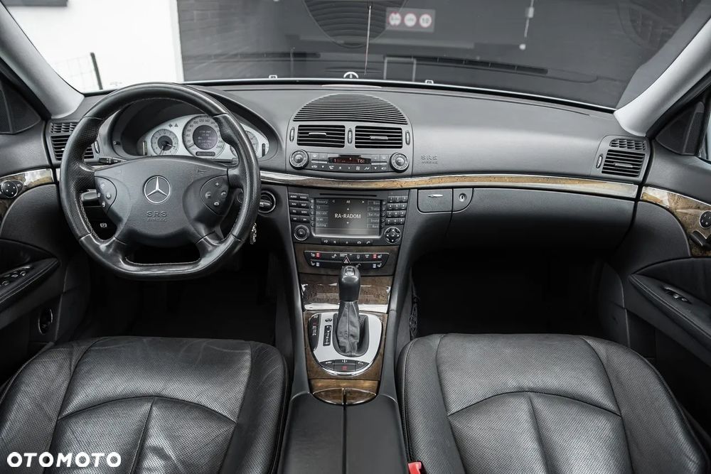 Mercedes-Benz Klasa E 500 Avantgarde - 28