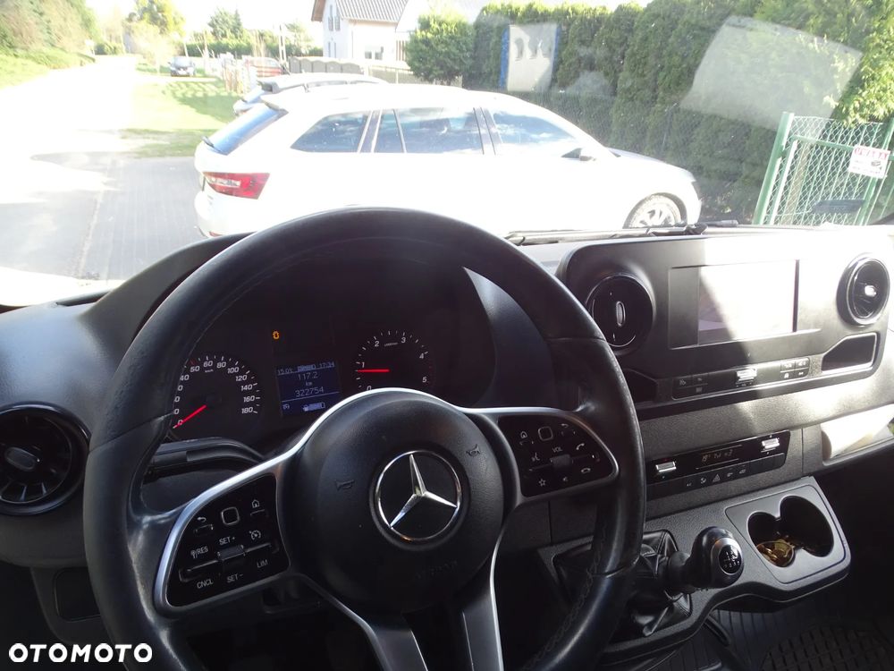 Mercedes-Benz Sprinter - 8