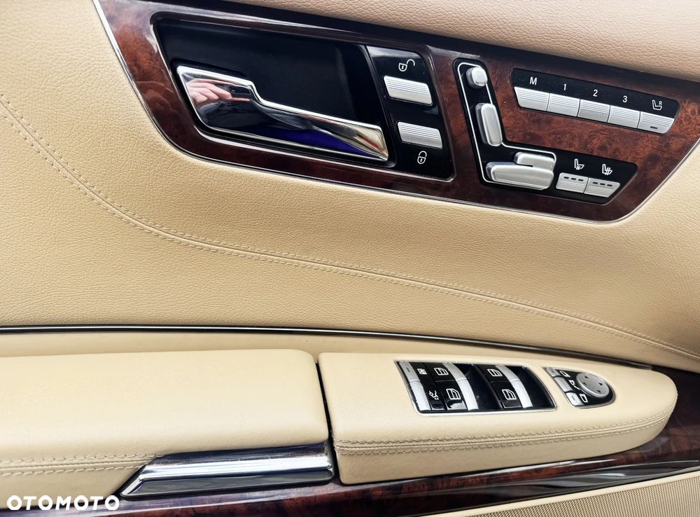 Mercedes-Benz CL 500 4Matic (BlueEFFICIENCY) 7G-TRONIC - 10