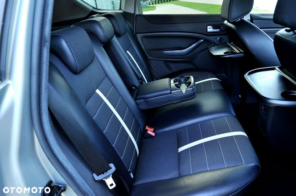 Ford Kuga 2.0 TDCi 2x4 Trend - 10