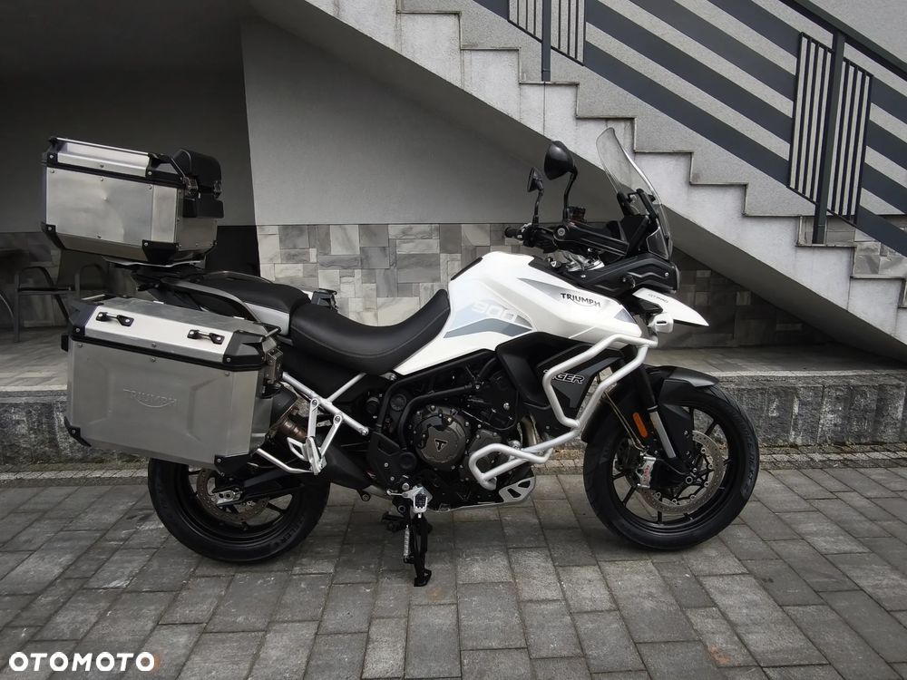 Triumph Tiger - 1
