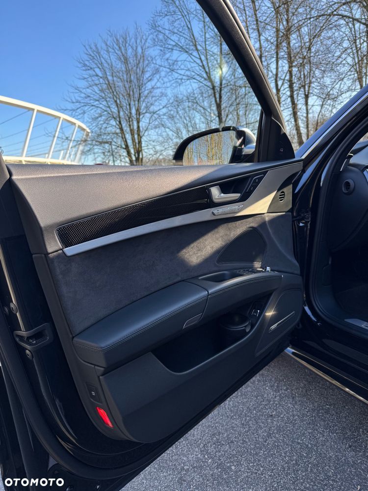 Audi A8 4.2 TDI DPF (clean diesel) quattro tiptronic - 21