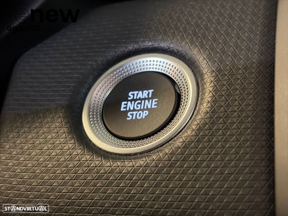 Renault Clio 1.0 TCe Evolution Bi-Fuel - 21