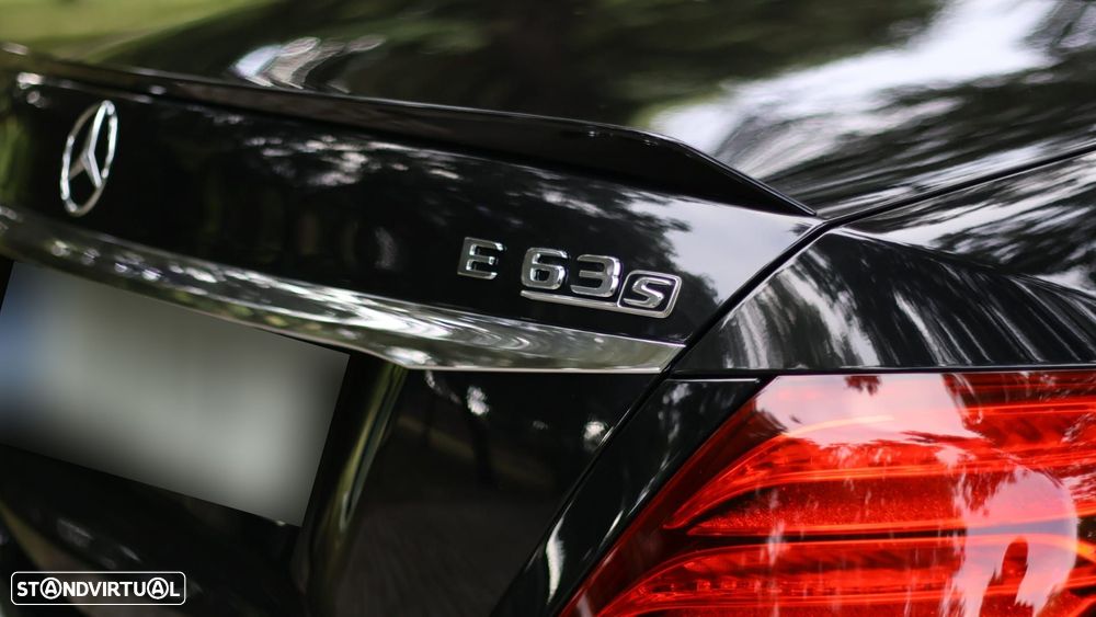 Mercedes-Benz E 63 AMG S 4Matic+ - 19