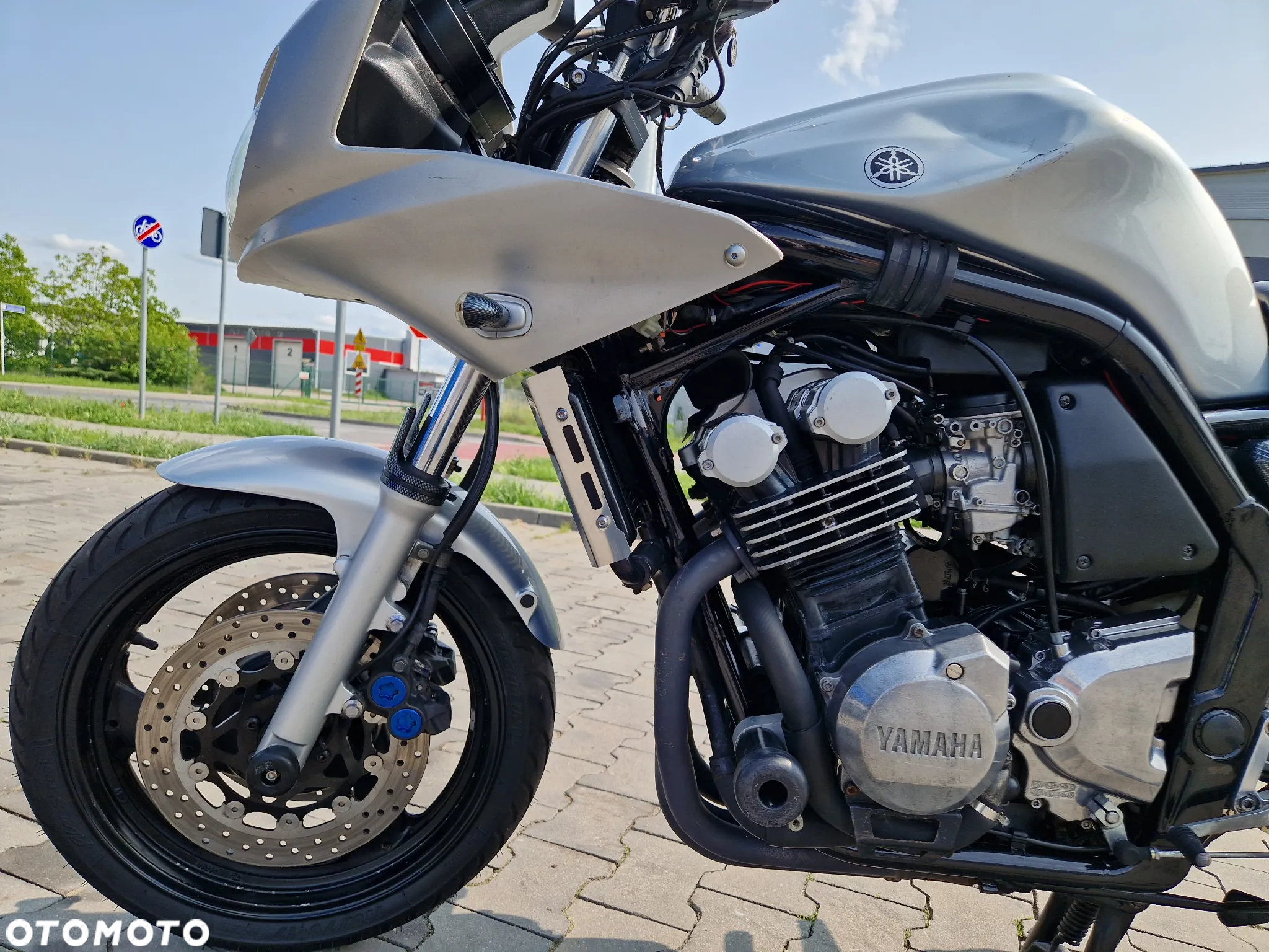 Yamaha FZS - 13