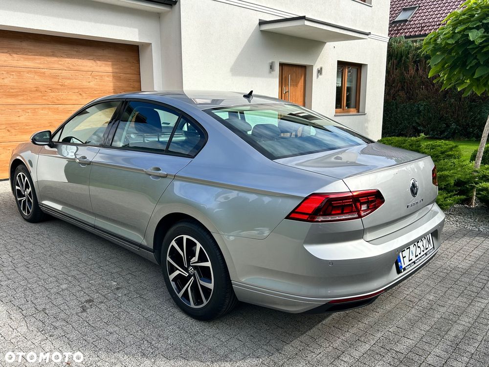Volkswagen Passat 1.6 TDI BMT Trendline - 6