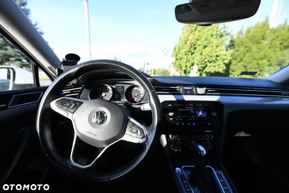 Volkswagen Passat 2.0 TSI Business DSG - 16