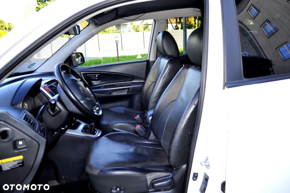 Hyundai Tucson 2.0 2WD GLS - 17