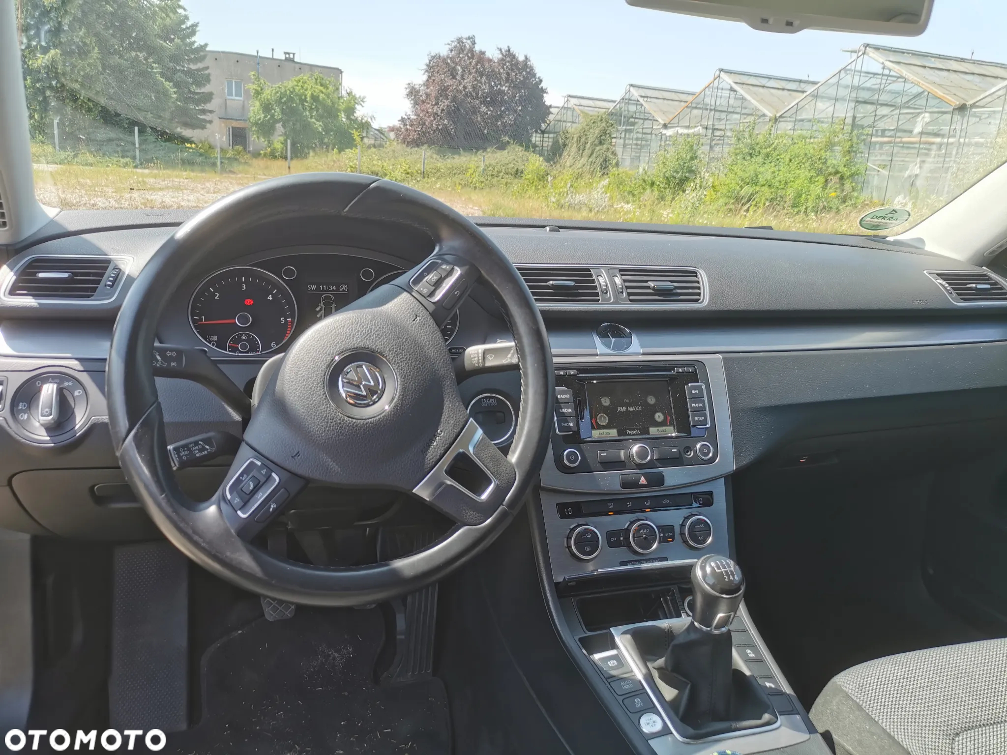 Volkswagen Passat 2.0 TDI Comfortline - 9