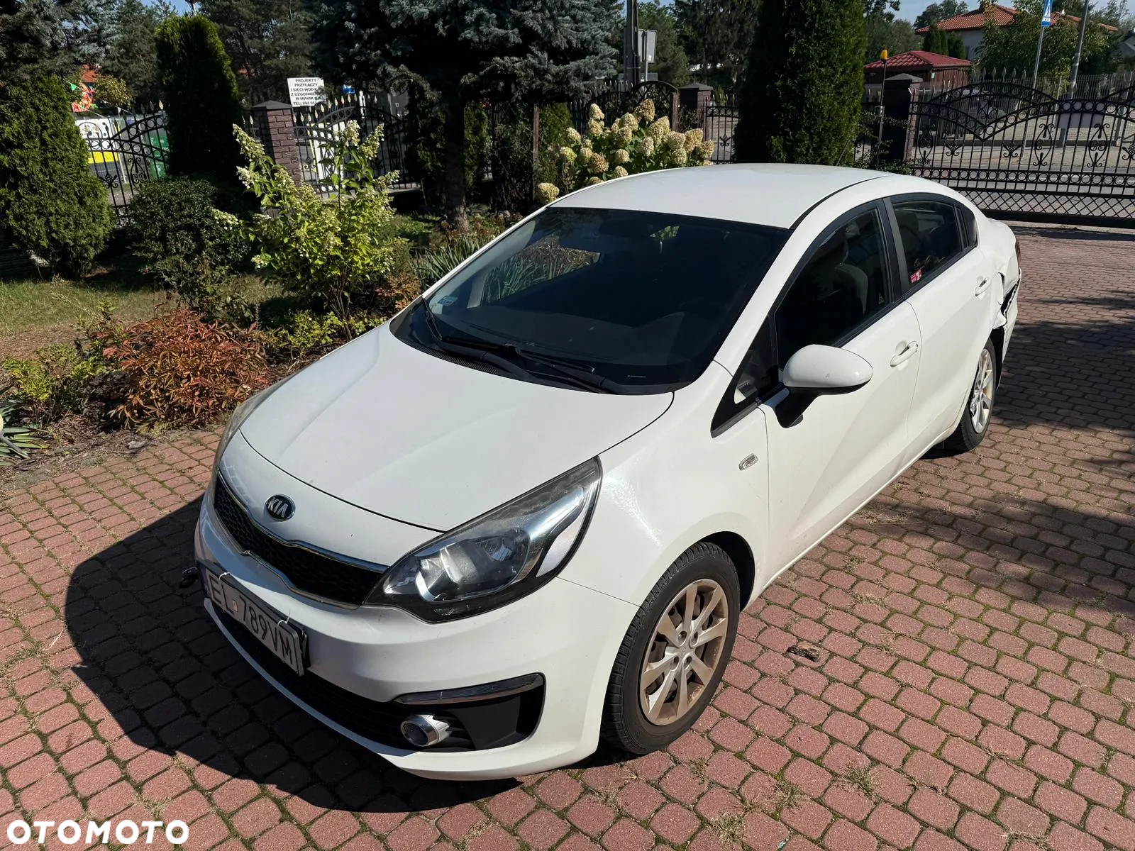Kia Rio 1.2 L - 13