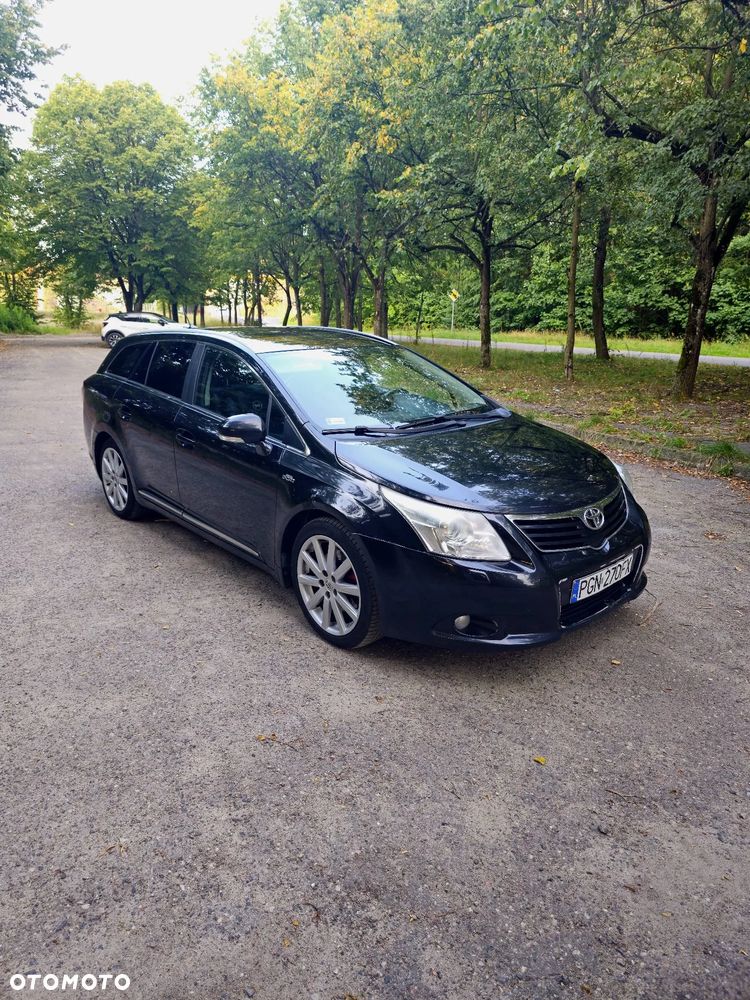 Toyota Avensis 2.2 D-CAT Premium - 2