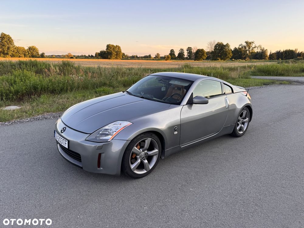 Nissan 350 Z - 2