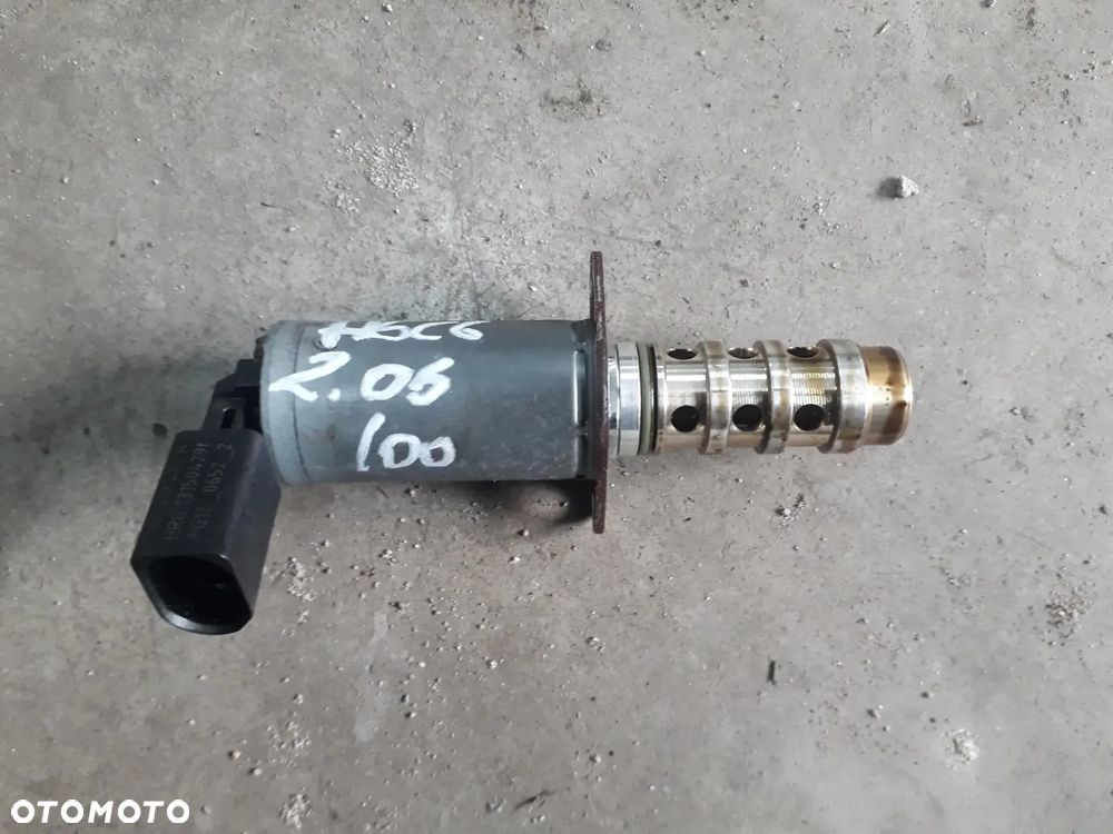 czujnik zawór faz rozrządu 06F109257A A6 C6 2.0 FSI TFSI BPJ - 1