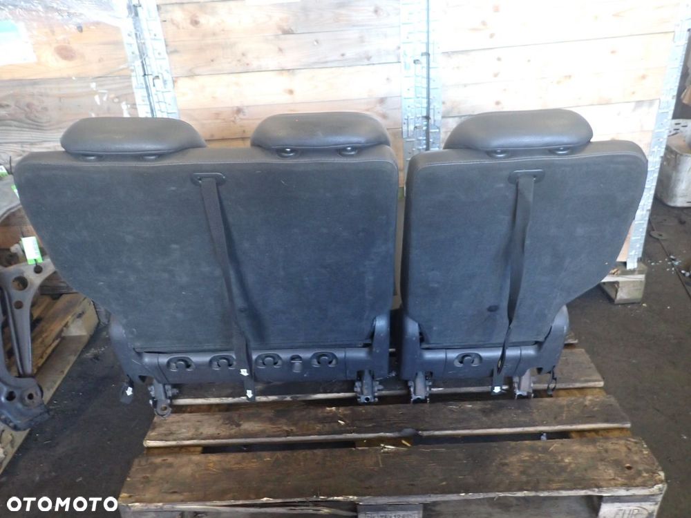 FOTELE TRZECIEGO RZĘDU CHRYSLER GRAND VOYAGER V 2.8 - 3