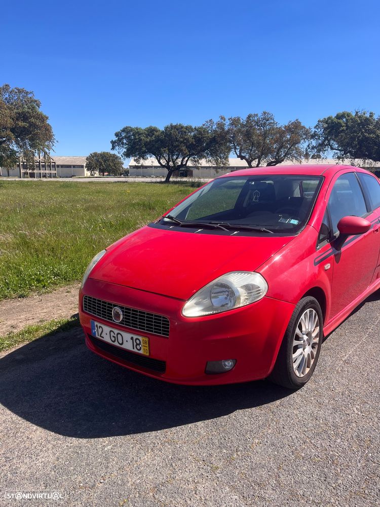 Fiat Grande Punto ver-1-2-redbull-blue-elements - 2