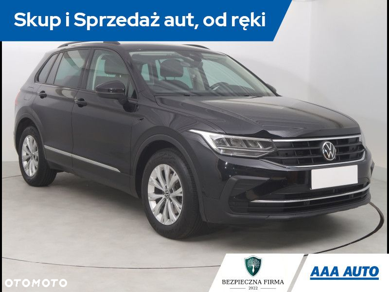 Volkswagen Tiguan - 2