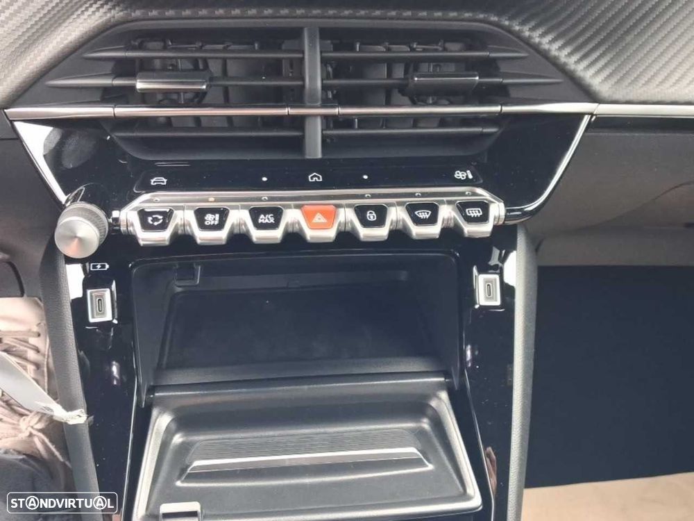 Peugeot 2008 1.2 PureTech Allure - 16