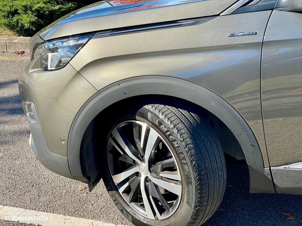 Peugeot 5008 1.5 BlueHDi GT Line J19 EAT8 - 17