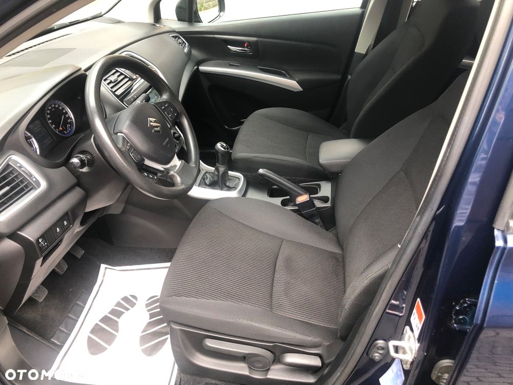 Suzuki SX4 S-Cross - 12
