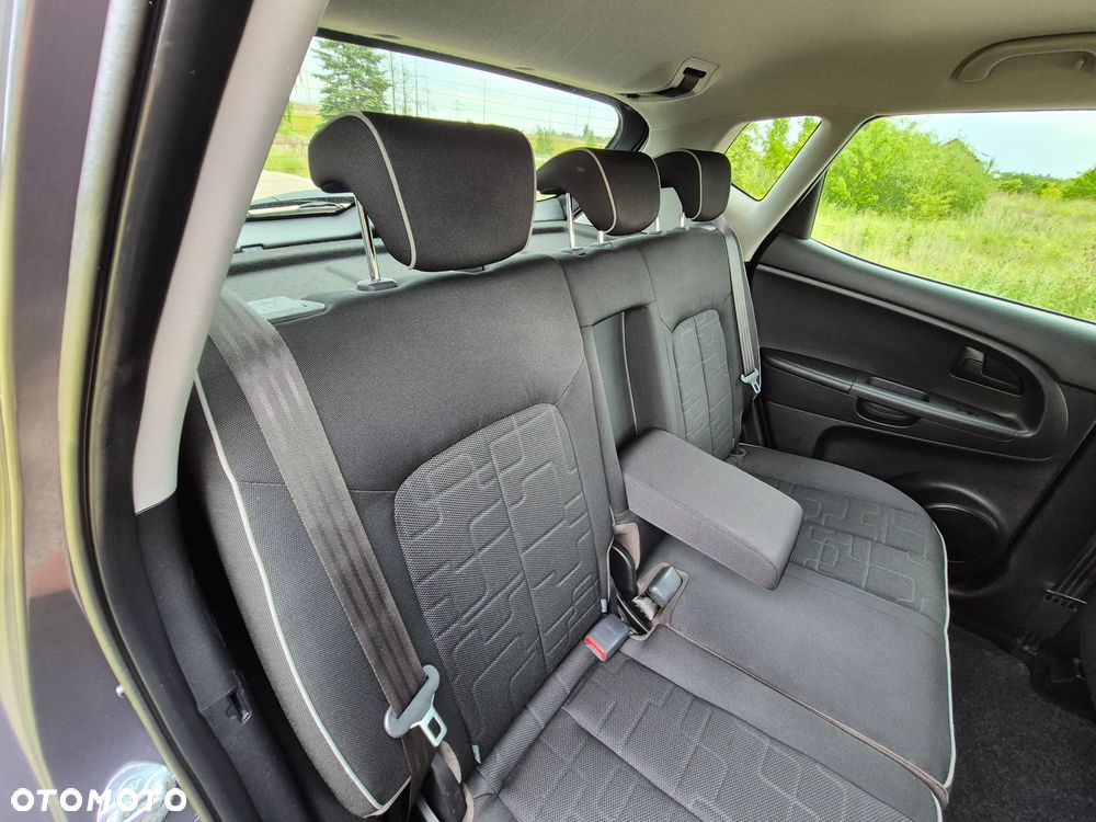 Kia Venga 1.4 CRDi 90 Edition 7 - 21