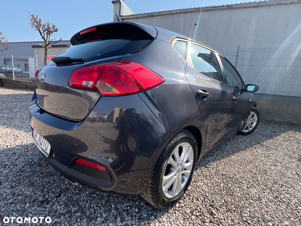 Kia Ceed 1.6 GDI Edition 7 - 11