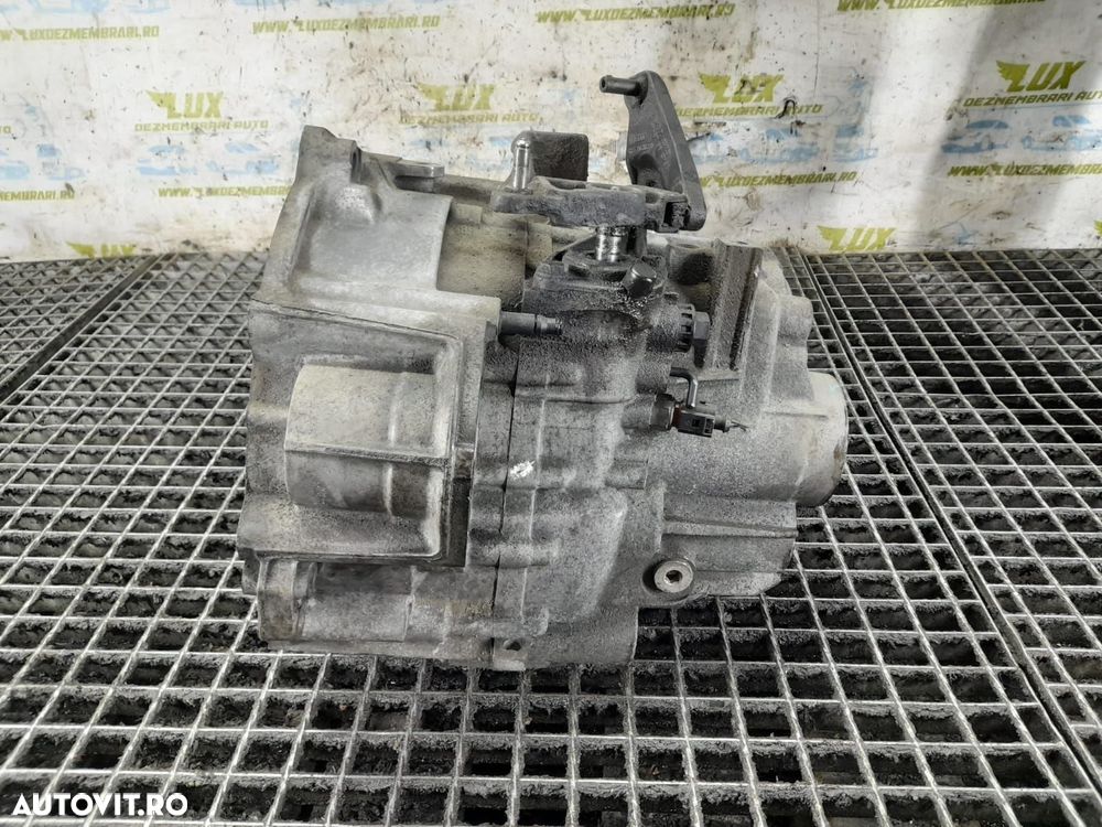 Cutie viteze manuala 6 trepte NFP 2.0 tdi Skoda Octavia 2 [facelift] - 5