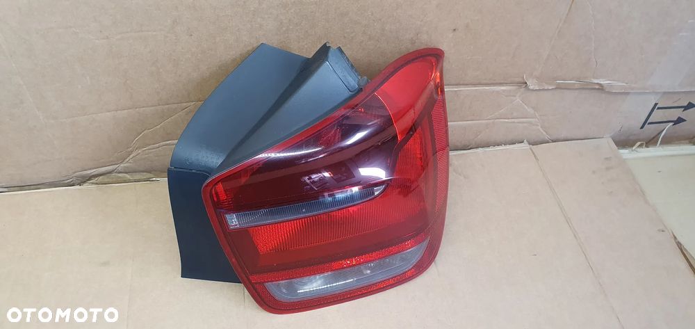 Lampa prawy tył tylna prawa BMW I F20 - 2
