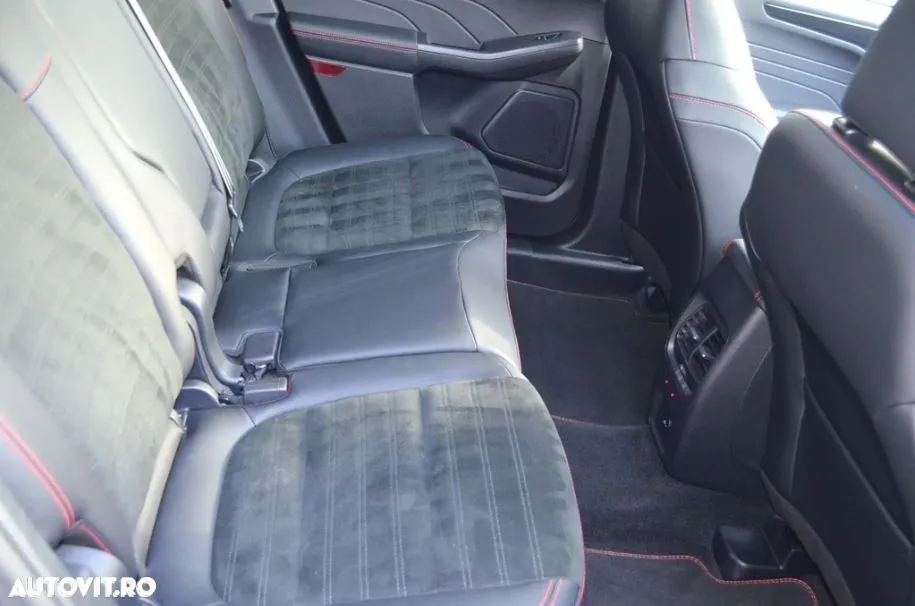 Ford Kuga 2.5 Duratec FHEV AWD ST Line X - 7