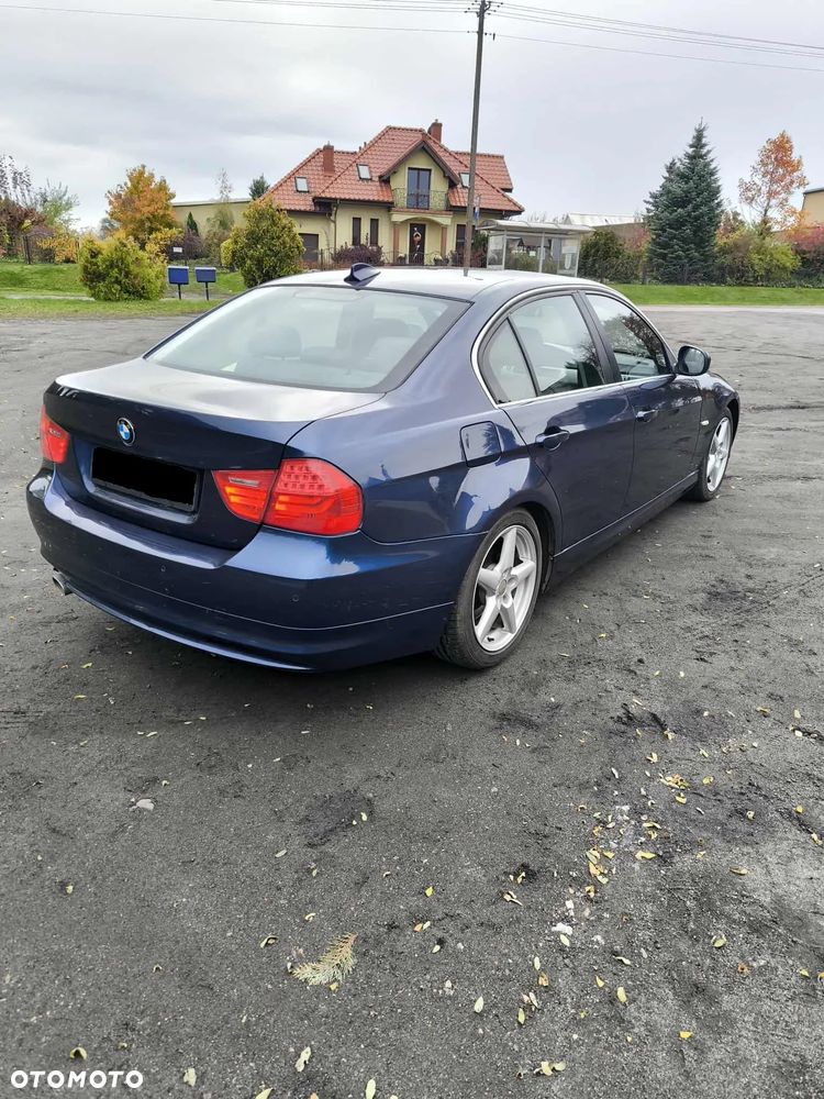 BMW Seria 3 320d Efficient Dynamics - 3