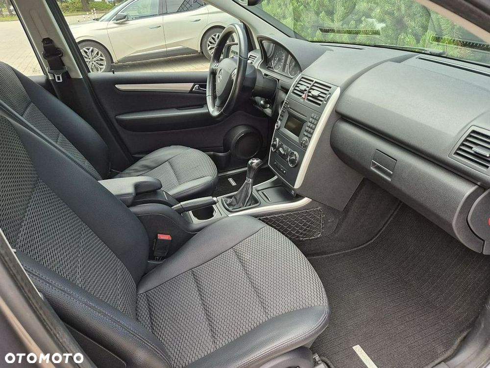 Mercedes-Benz Klasa A 180 BlueEFFICIENCY Avantgarde - 20