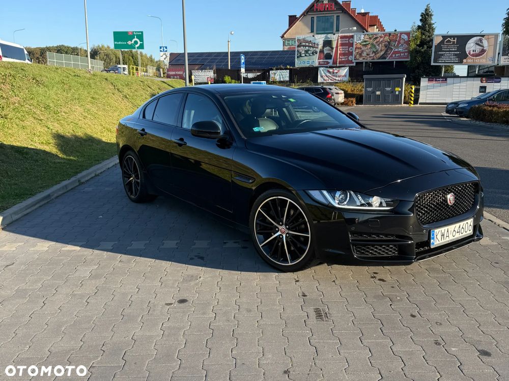 Jaguar XE