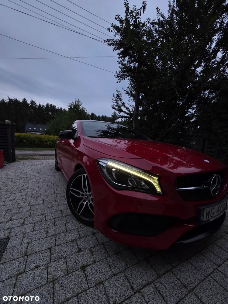 Mercedes-Benz CLA 200 7G-DCT - 19