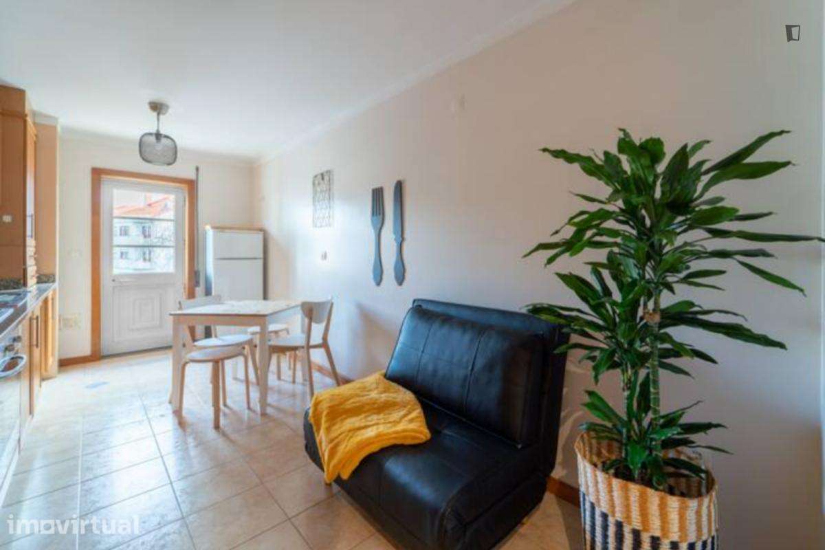 Apartamento com 1 quartos - localizado em Cedofeita Porto - Grande imagem: 3/25