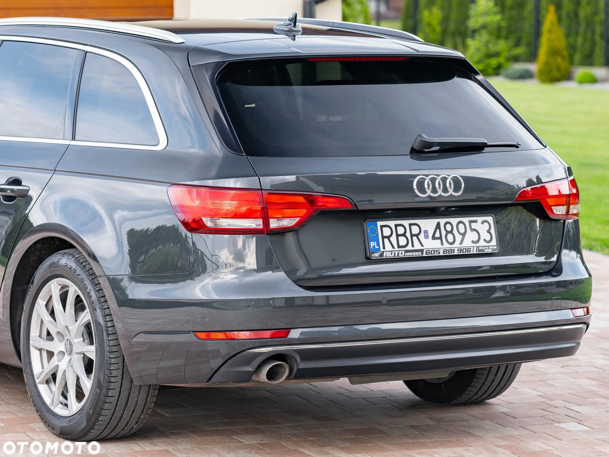 Audi A4 2.0 TDI Design S tronic - 32