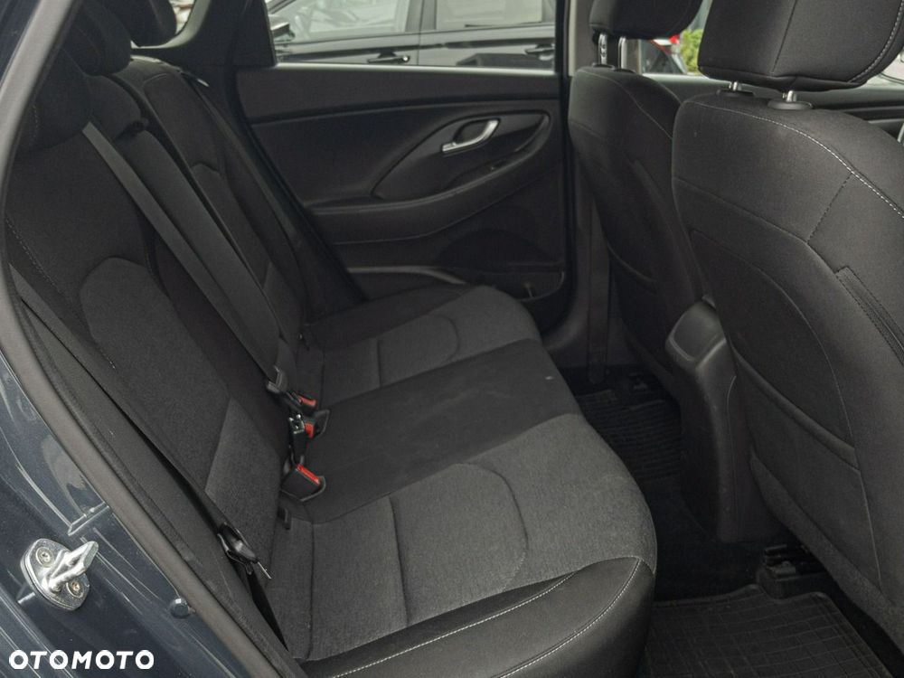 Hyundai i30 1.5 DPI Smart - 23