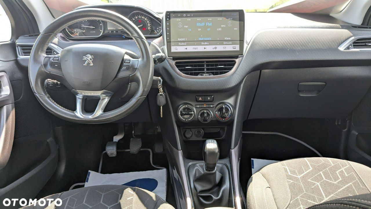 Peugeot 2008 - 23
