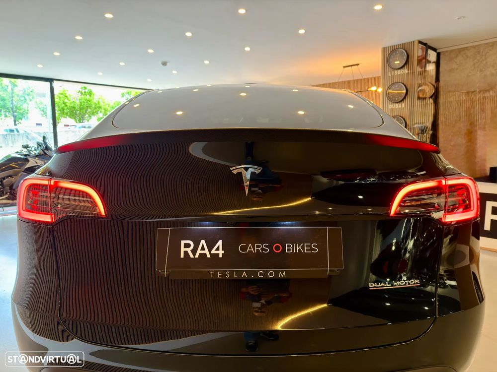 Tesla Model Y Performance Tração Integral - 41