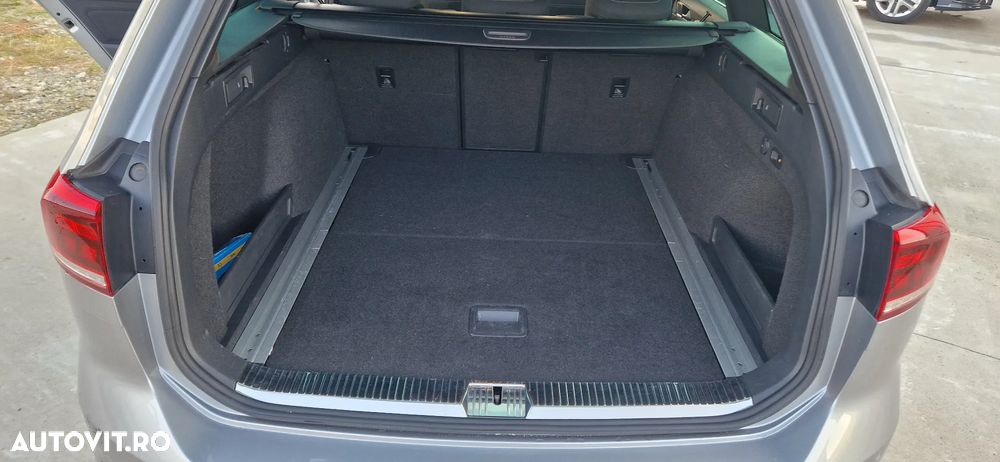 Volkswagen Passat - 13
