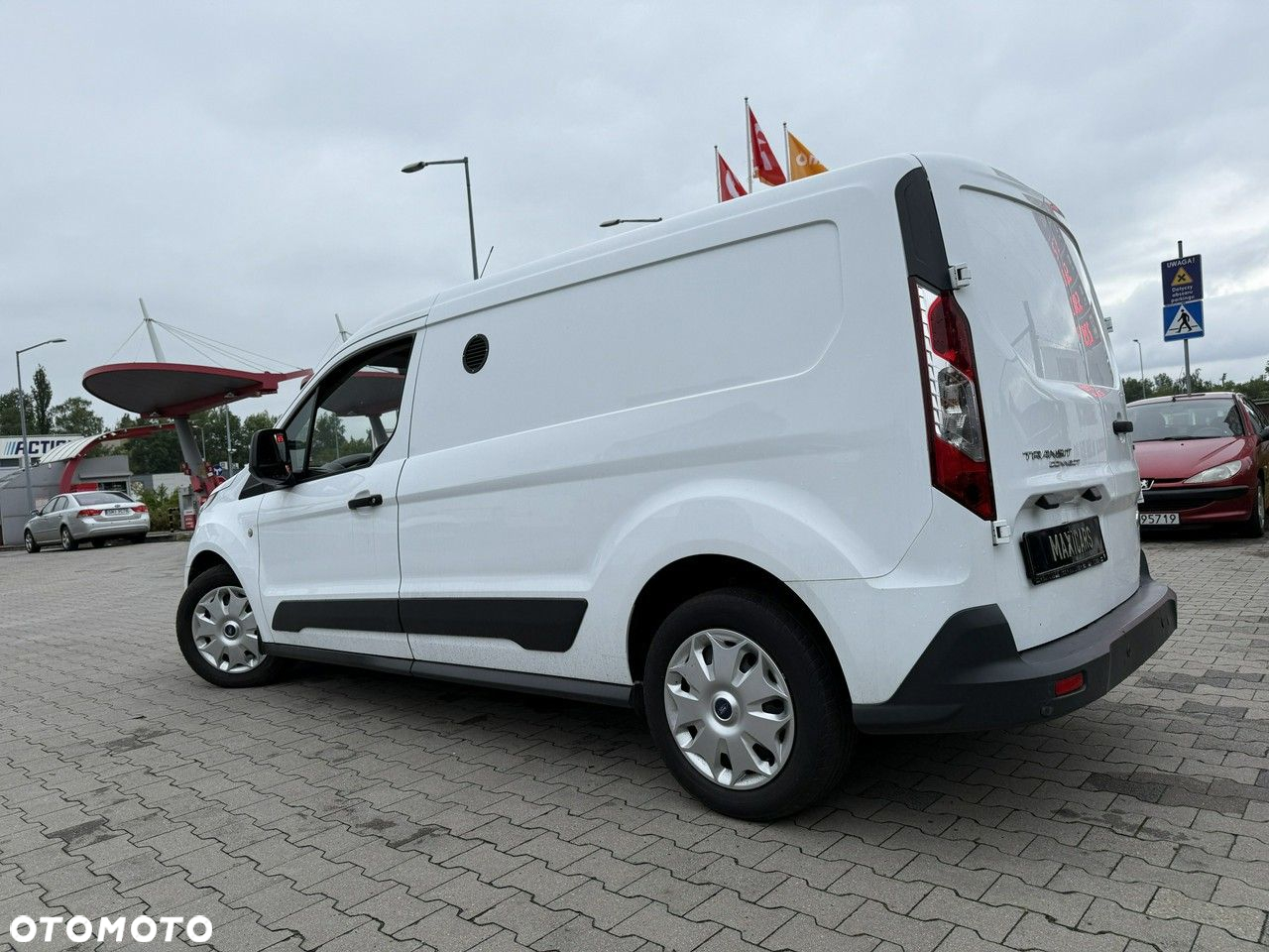 Ford Transit Connect - 8