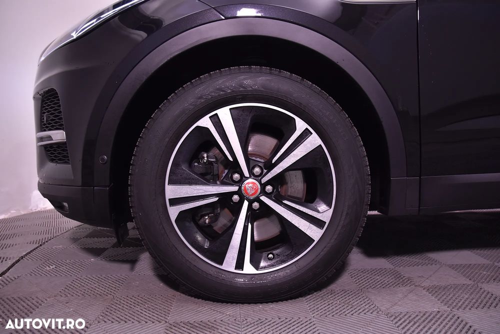 Jaguar E-Pace P200 AWD HSE - 13