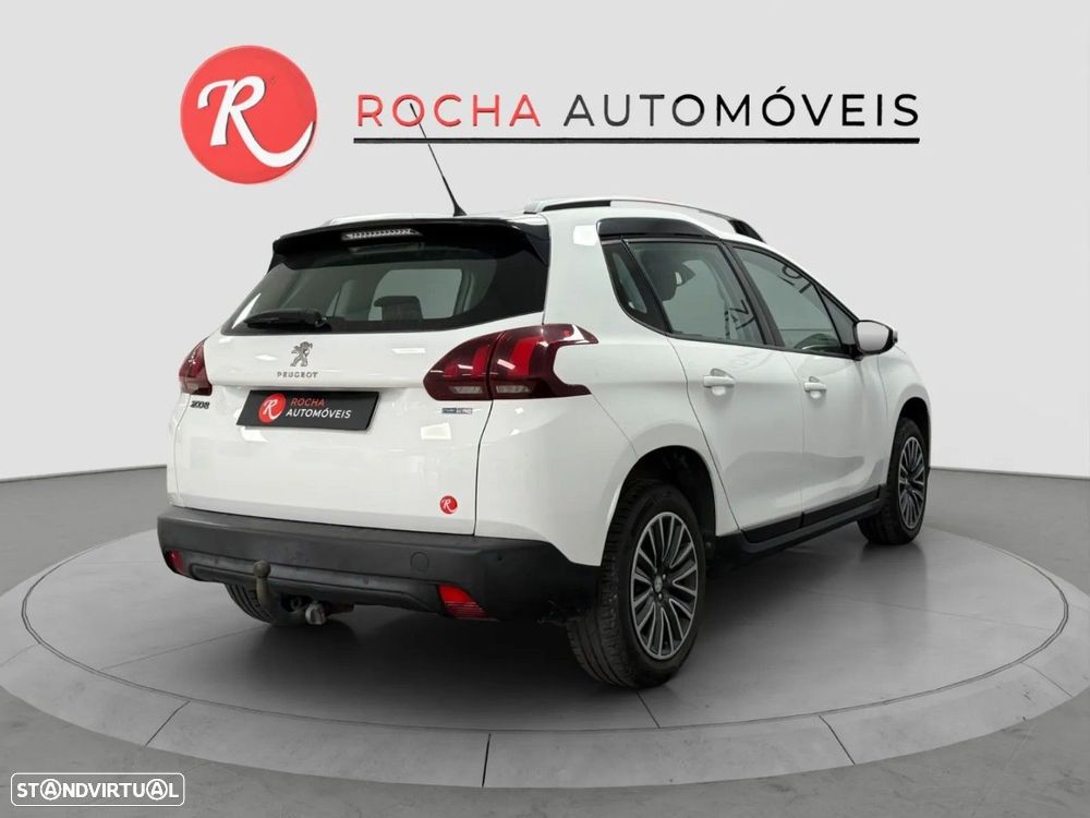 Peugeot 2008 1.2 VTi Active - 4