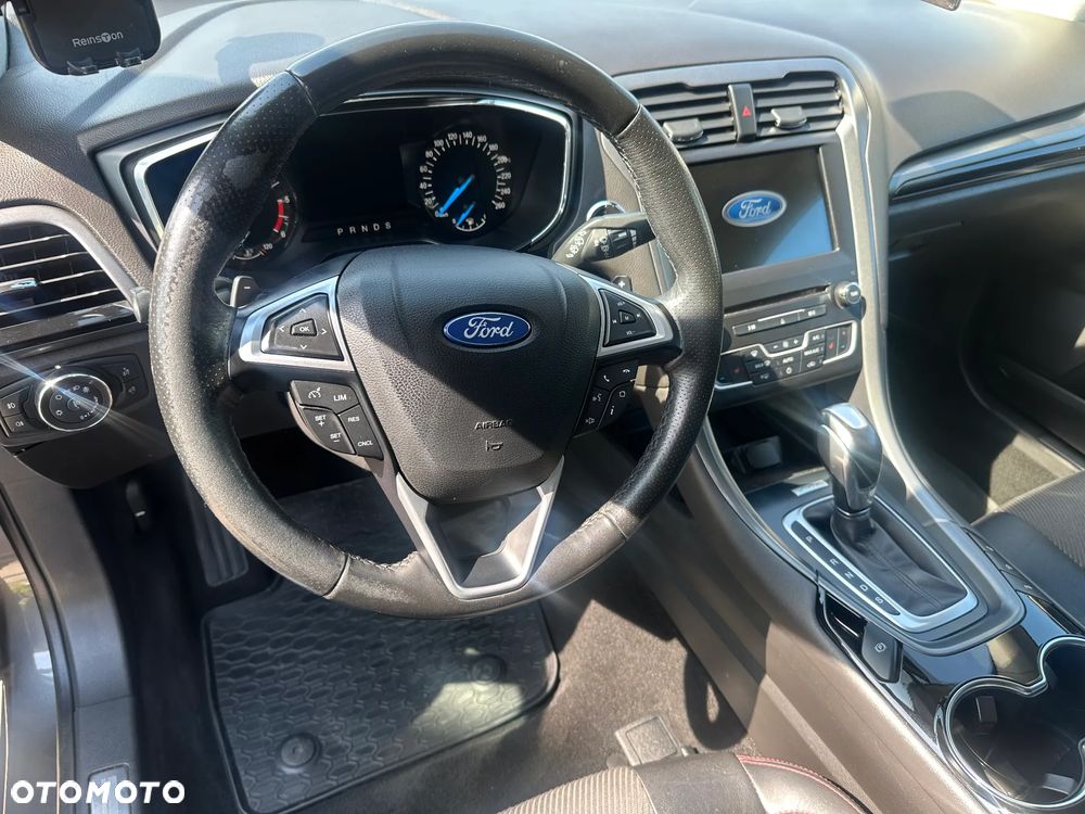 Ford Mondeo 2.0 TDCi ST-Line PowerShift - 11