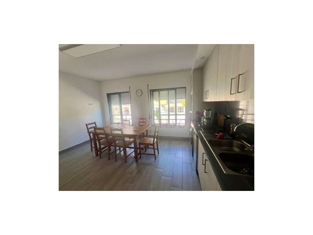 Mágnifco apartamento T2 na Moita - Grande imagem: 3/21
