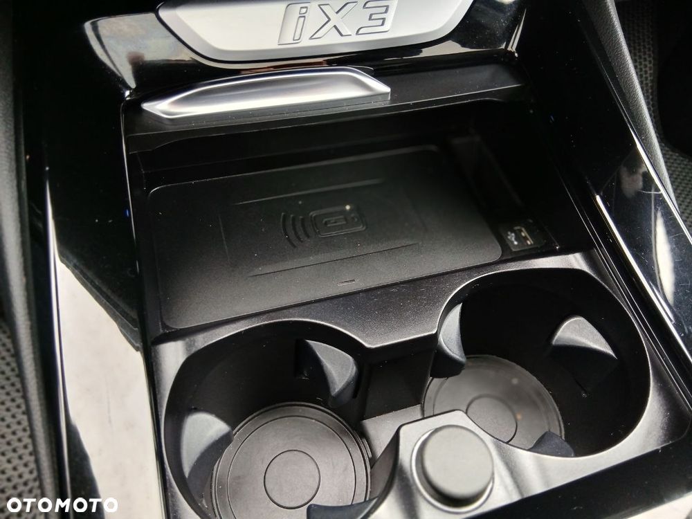 BMW iX3 80kWh Impressive - 24