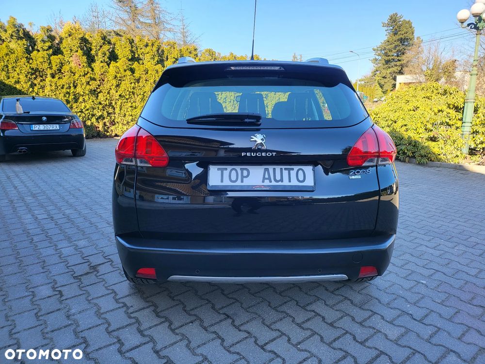 Peugeot 2008 1.2 Pure Tech Allure S&S - 7