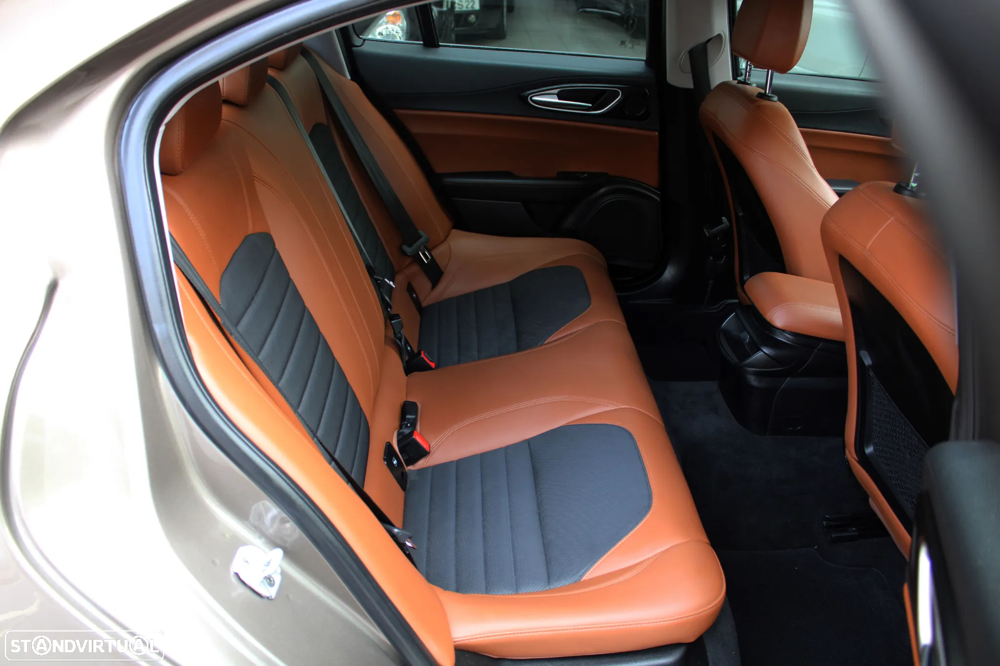 Alfa Romeo Giulia 2.2 D Super AT8 - 26