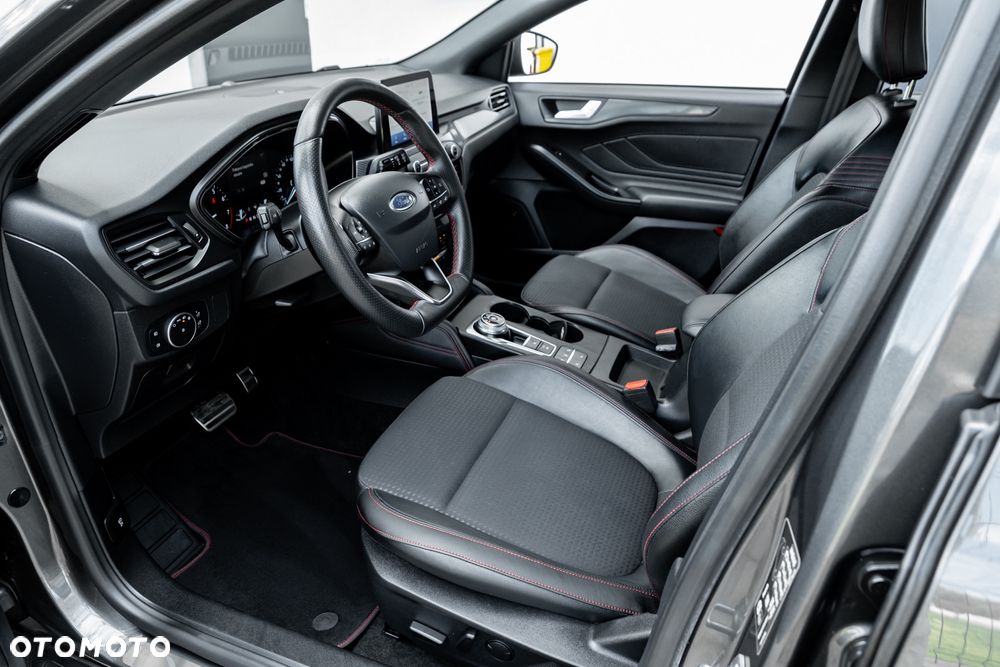 Ford Focus 1.0 EcoBoost Start-Stopp-System ST-LINE X - 19