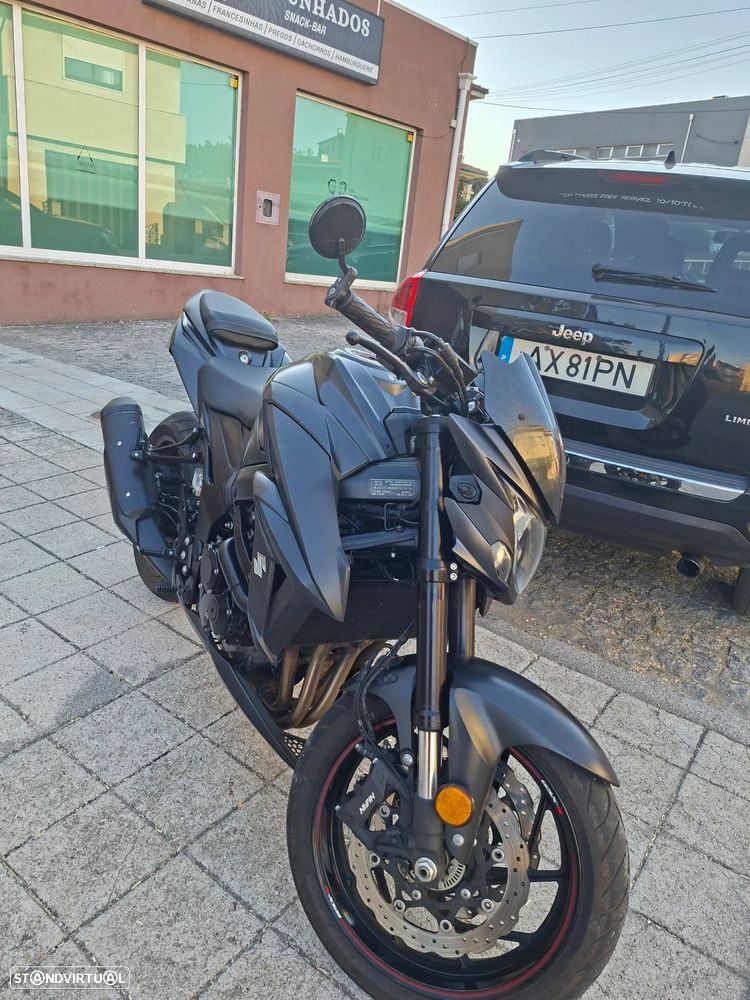 Suzuki GSX GSX_S - 1