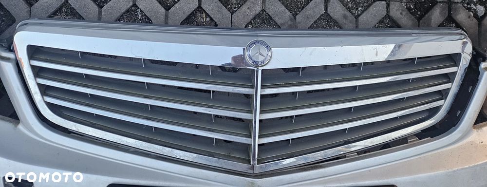 Mercedes C w204 grill atrapa A2048801483 - 1