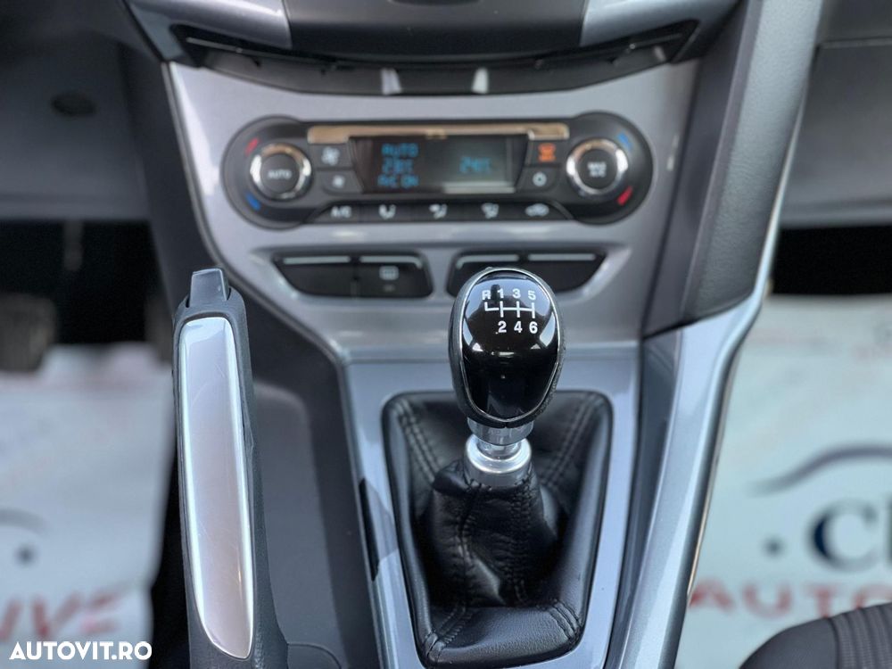 Ford Focus 1.6 EcoBoost Start Stop Titanium - 13